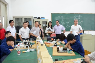 深化校企合作 共筑技術(shù)高地 | 東莞宏大電器攜手德國(guó)美諾技術(shù)人員赴我院參觀交流